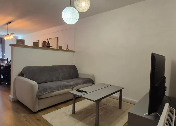 Au Coeur De Апартаменты Тараскон-сюр-Арьеж