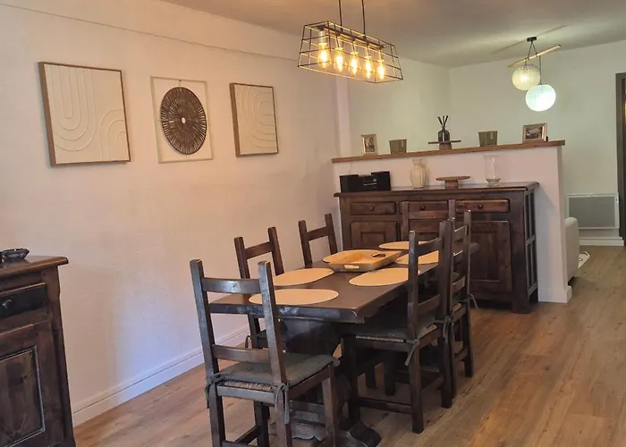 Au Coeur De Апартаменты Тараскон-сюр-Арьеж